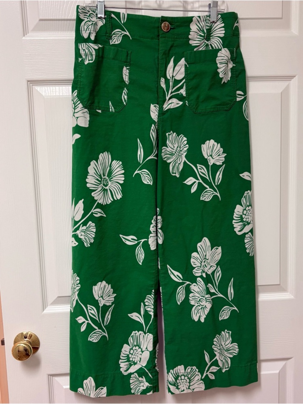 Maeve Emerald Green Floral Wide-Leg Pants with White Print - Picture 6 of 9